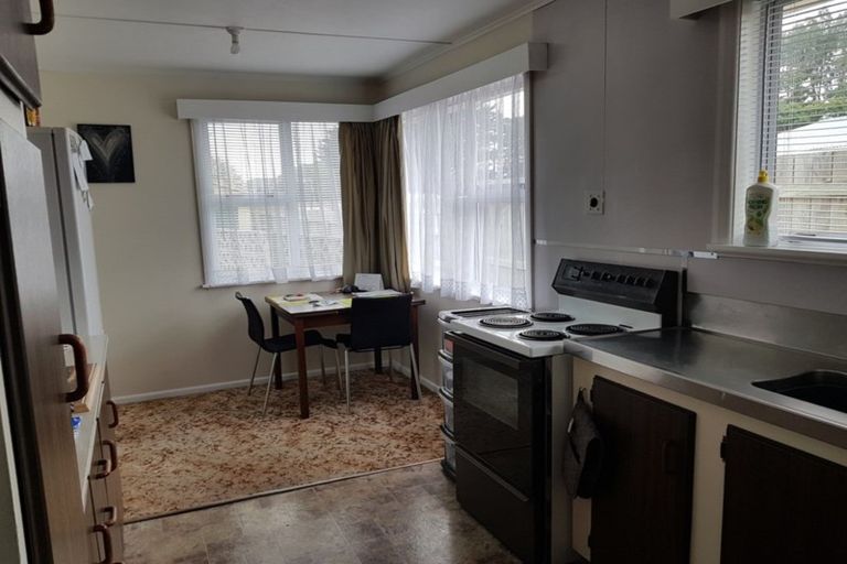 Photo of property in 28 Victor Street, Dannevirke, 4930