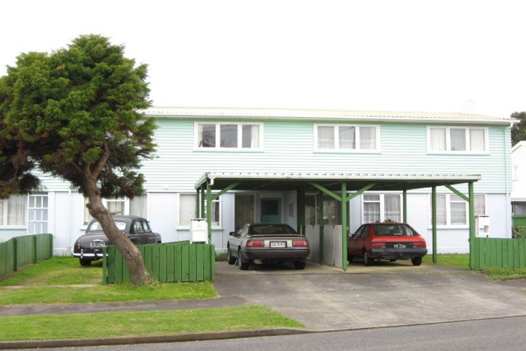Photo of property in 9a Miro Street, Merrilands, New Plymouth, 4312