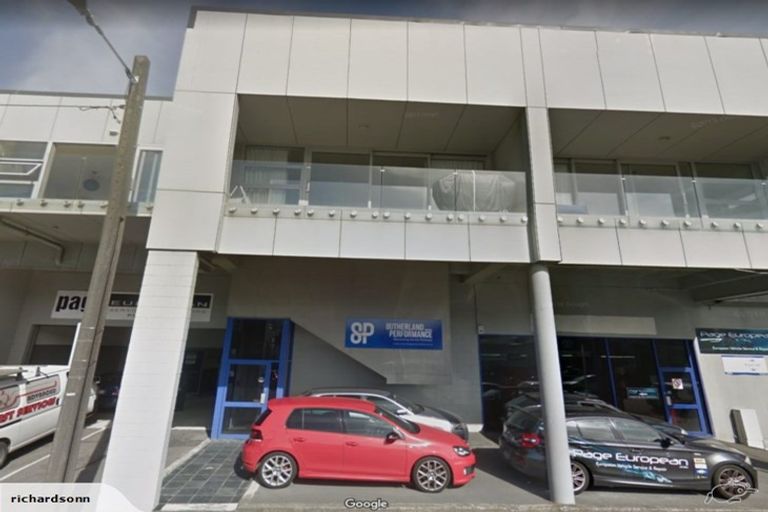 Photo of property in 4/25 Home Street, Mount Victoria, Wellington, 6011