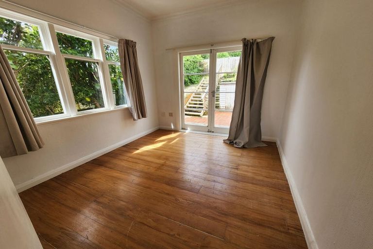 Photo of property in 27 Chesterton Street, Johnsonville, Wellington, 6037