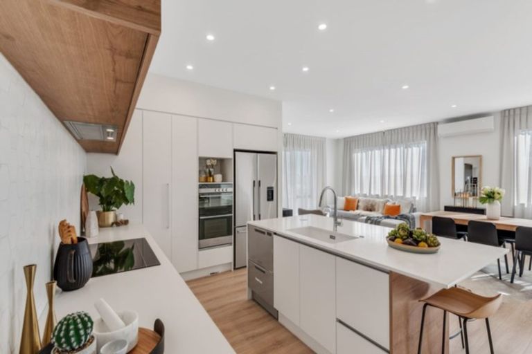 Photo of property in 1 Cadwil Drive, Beachlands, Auckland, 2018