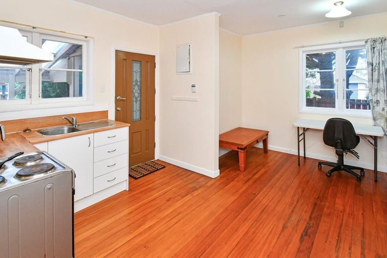 Photo of property in 1/57 Grove Road, Papakura, 2110