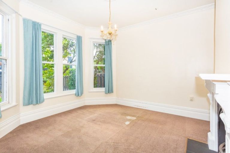 Photo of property in 16a Aikmans Road, Merivale, Christchurch, 8014