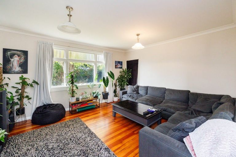 Photo of property in 60 Seddon Street, Takaro, Palmerston North, 4412