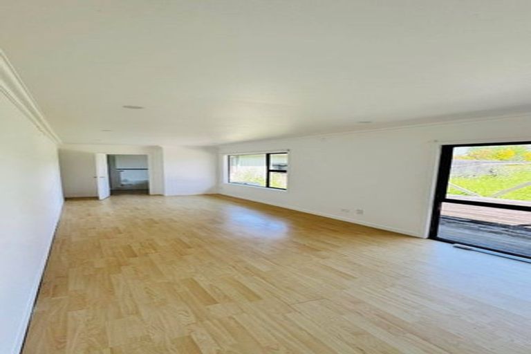 Photo of property in 195 Pine Valley Road, Dairy Flat, Silverdale, 0992