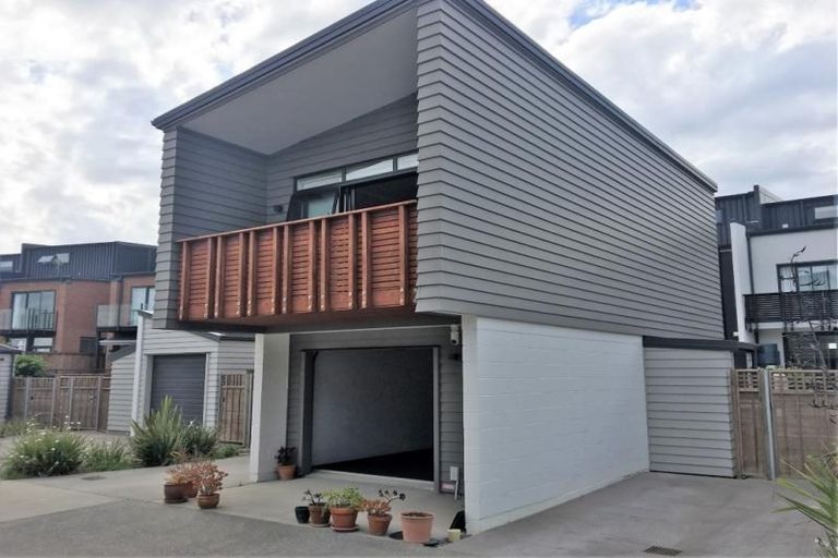 Photo of property in 37 Liquidambar Drive, Hobsonville, Auckland, 0616