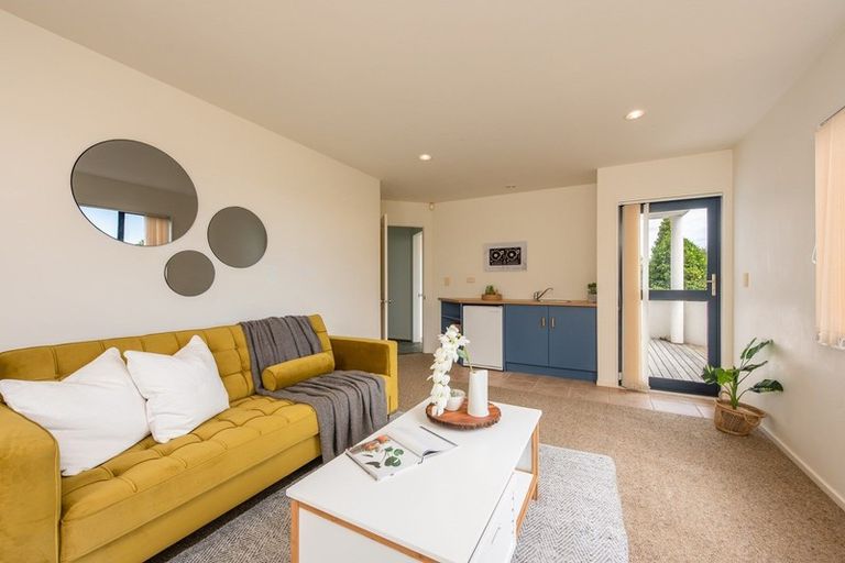 Photo of property in 136 Winara Avenue, Waikanae, 5036