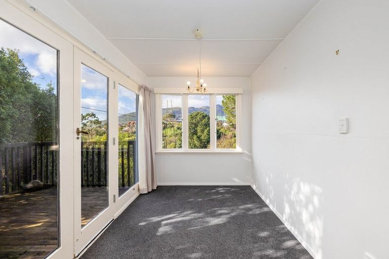 Photo of property in 2a Kura Lane, Diamond Harbour, Lyttelton, 8971