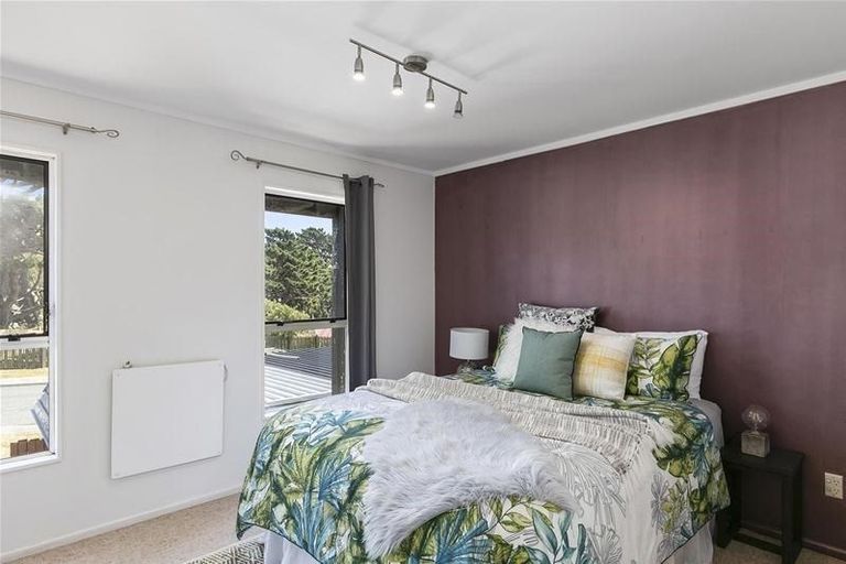 Photo of property in 68 Cunliffe Street, Churton Park, Wellington, 6037