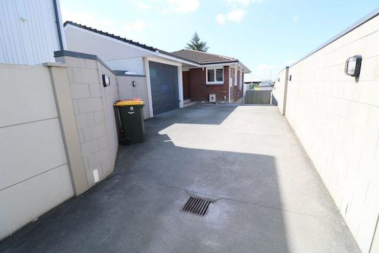 Photo of property in 122a Puhinui Road, Papatoetoe, Auckland, 2104