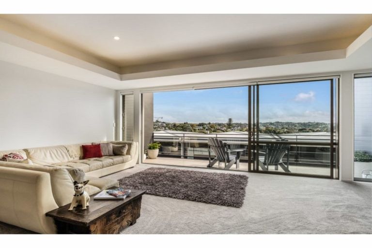 Photo of property in 4/49 Browns Road, Browns Bay, Auckland, 0630