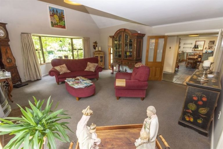 Photo of property in 57 Kings Avenue, Waikuku Beach, 7402