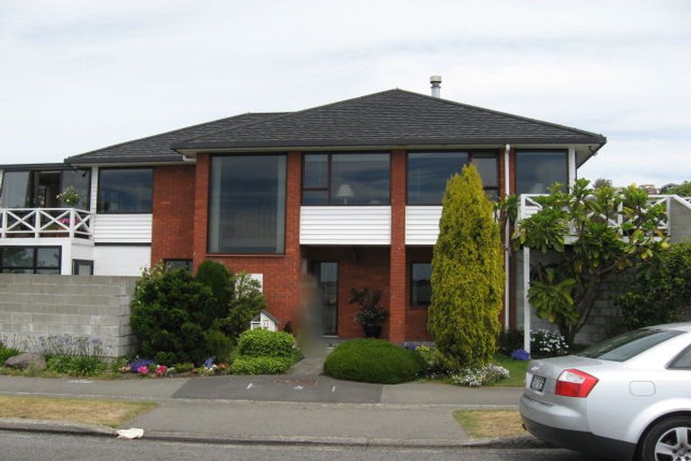 Photo of property in 11 Beachville Road, Redcliffs, Christchurch, 8081