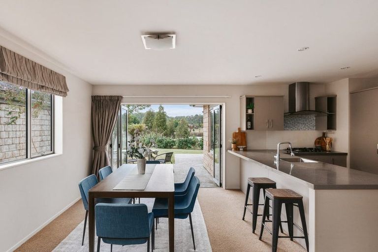 Photo of property in 39 Scoria Close, Pyes Pa, Tauranga, 3112