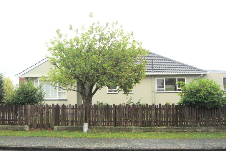 Photo of property in 31 Coopers Road, Dallington, Christchurch, 8061