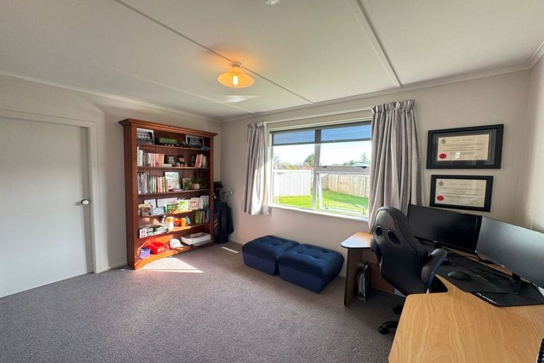 Photo of property in 75 Taumaihi Street, Bulls, 4818