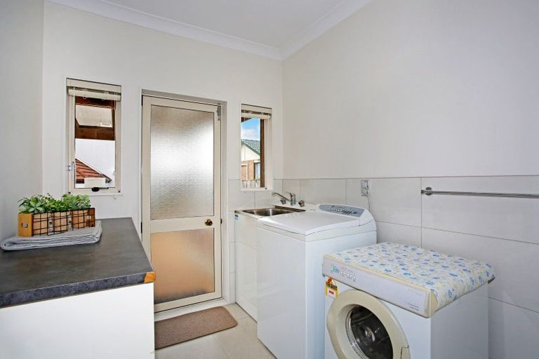 Photo of property in 50 Jane Eyre Drive, Somerville, Auckland, 2014