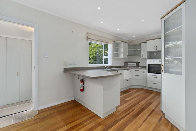 Photo of property in 57 Dale Road, Raumati South, Paraparaumu, 5032