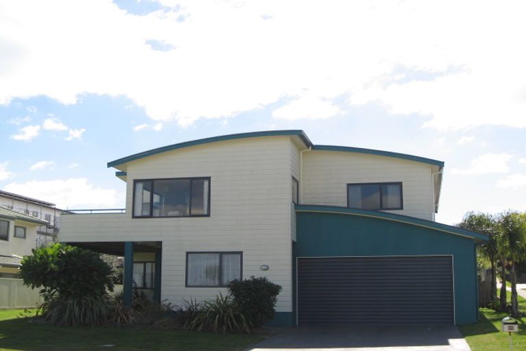 Photo of property in 20 Rangitukehu Street, Ohope, 3121