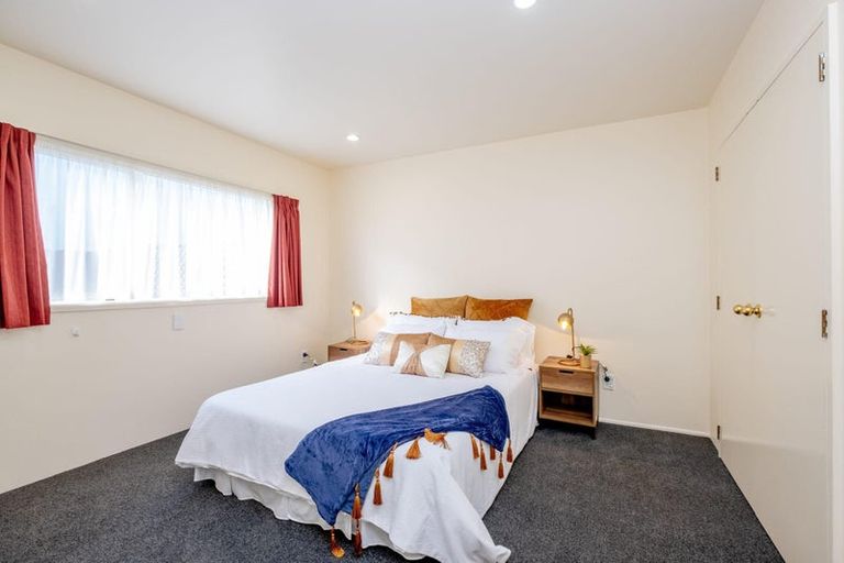 Photo of property in 79 Glover Road, Hawera, 4610