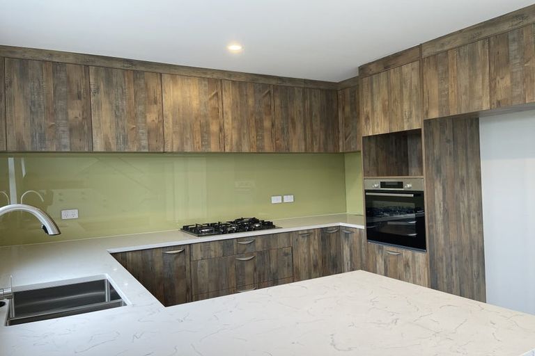 Photo of property in 26a Reeves Road, Pakuranga, Auckland, 2010