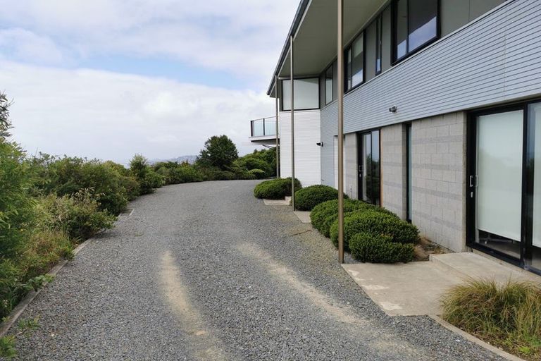 Photo of property in 16 Dungarvan Road, Newlands, Wellington, 6037