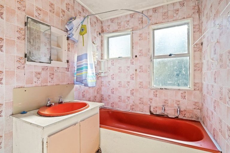 Photo of property in 18 Matai Street, Ravensbourne, Dunedin, 9022