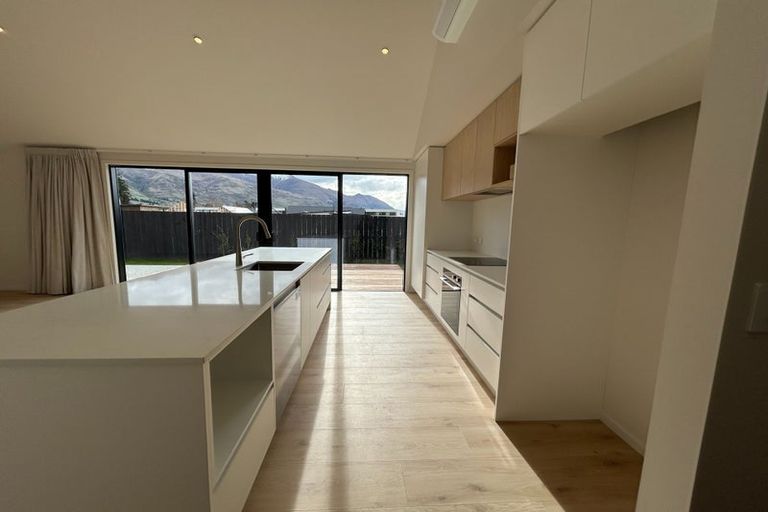 Photo of property in 19 Burbank Road, Wanaka, 9382