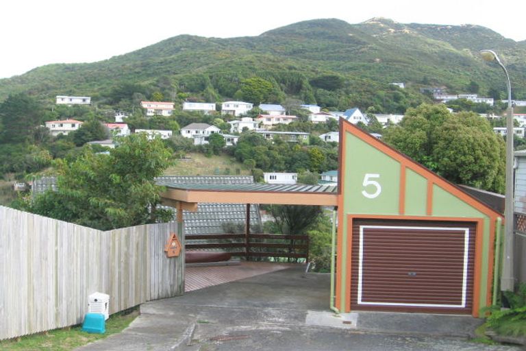 Photo of property in 5 Debra Way, Karori, Wellington, 6012