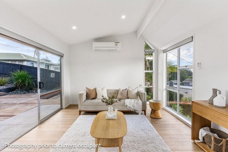 Photo of property in 3a Pah Road, Cockle Bay, Auckland, 2014