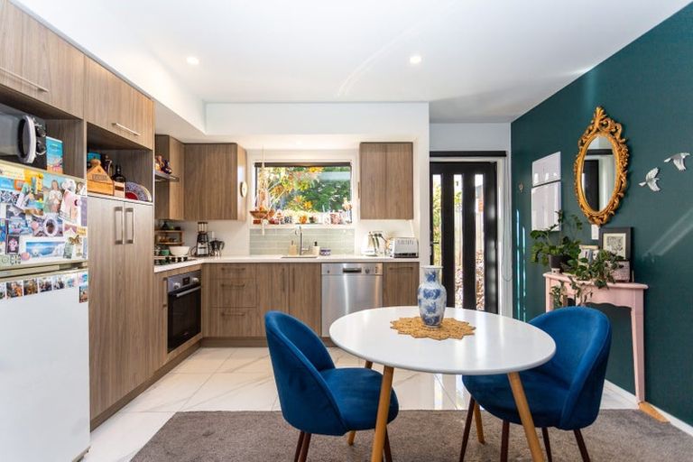 Photo of property in 5/277 Armagh Street, Christchurch Central, Christchurch, 8011