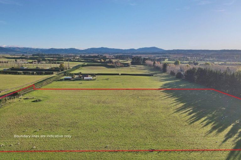 Photo of property in 186 Mcintoshs Road, Fernside, Rangiora, 7471
