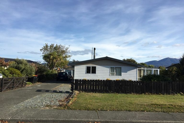 Photo of property in 33 Henry Street, Te Anau, 9600