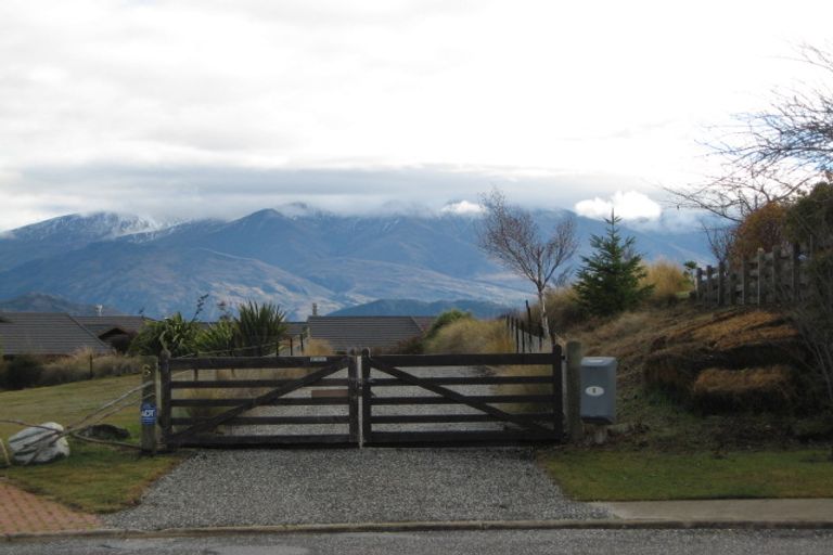 Photo of property in 6 Atherton Place, Wanaka, 9305