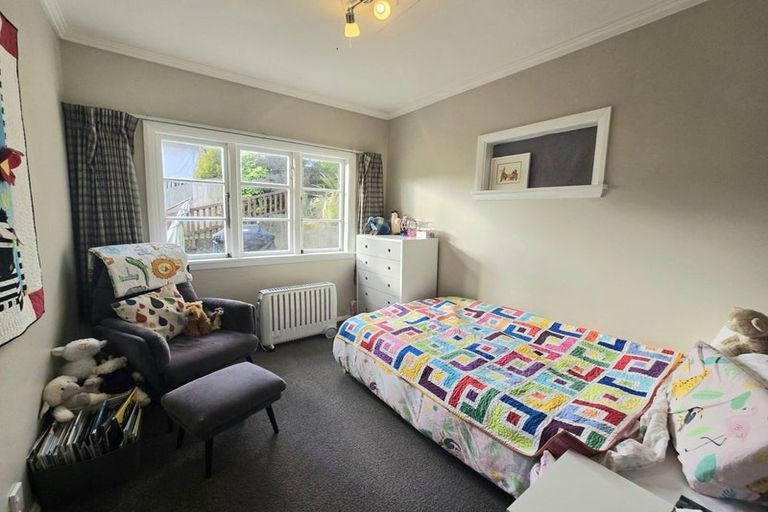 Photo of property in 28 The Drive, Tawa, Wellington, 5028