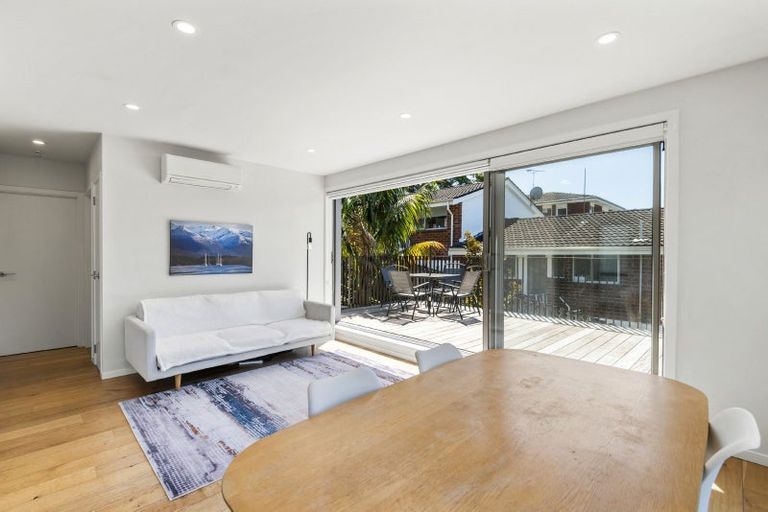 Photo of property in 1/22 Don Croot Street, Morningside, Auckland, 1021