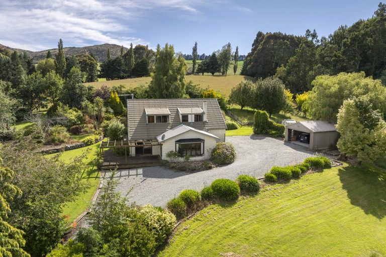 Photo of property in 72 Bush Street, Lumsden, 9730