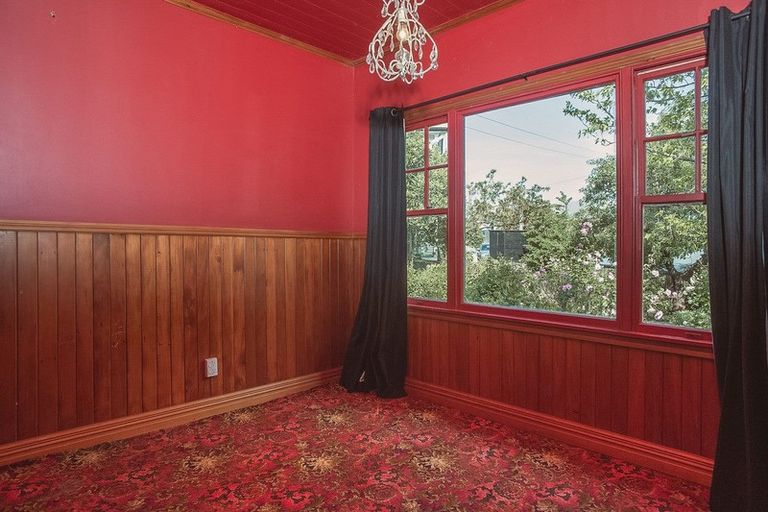 Photo of property in 24a Voelas Road, Lyttelton, 8082