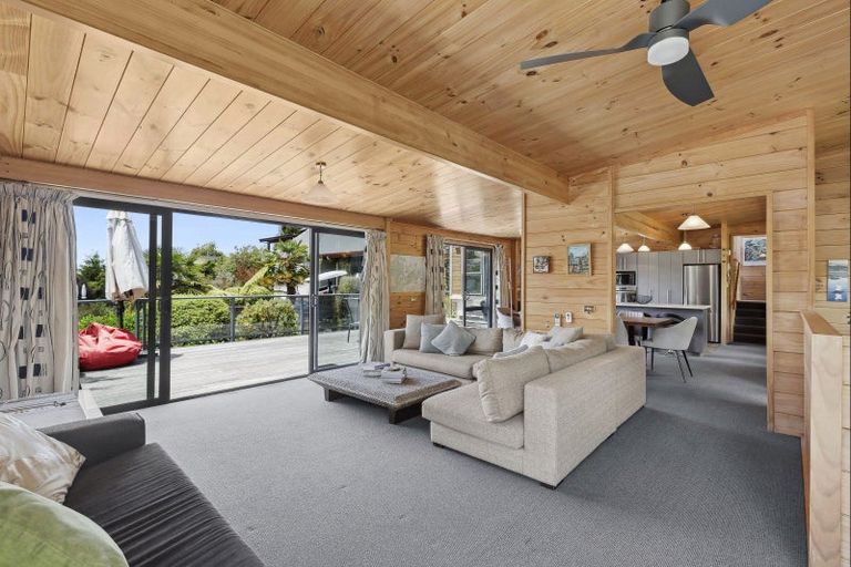 Photo of property in 21 Kotare Place, Kaiteriteri, Motueka, 7197