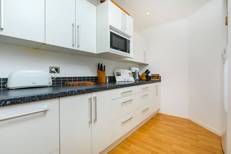 Photo of property in 61c Rautahi Terrace, Redvale, Albany, 0792