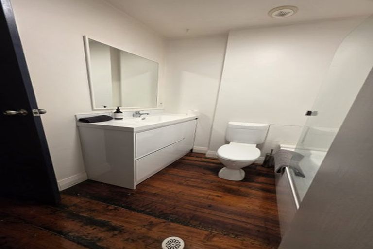 Photo of property in Hannahs Warehouse Apartments, 22/13 Leeds Street, Te Aro, Wellington, 6011