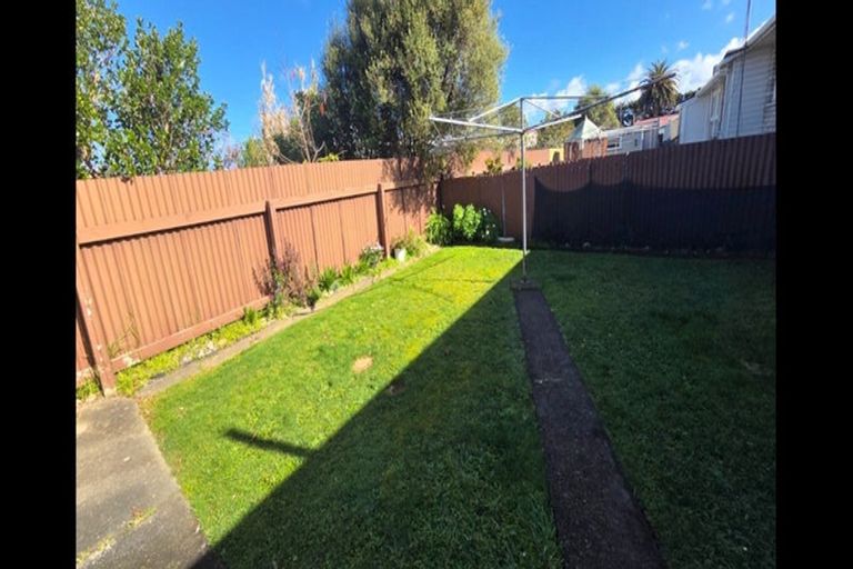 Photo of property in 5 Merton Place, Levin, 5510