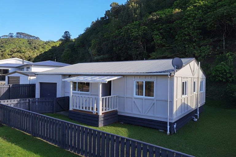 Photo of property in 90 Rangituhi Crescent, Takapuwahia, Porirua, 5022