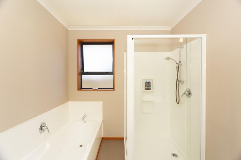 Photo of property in 25 Hannah Place, Holmes Hill, Oamaru, 9401