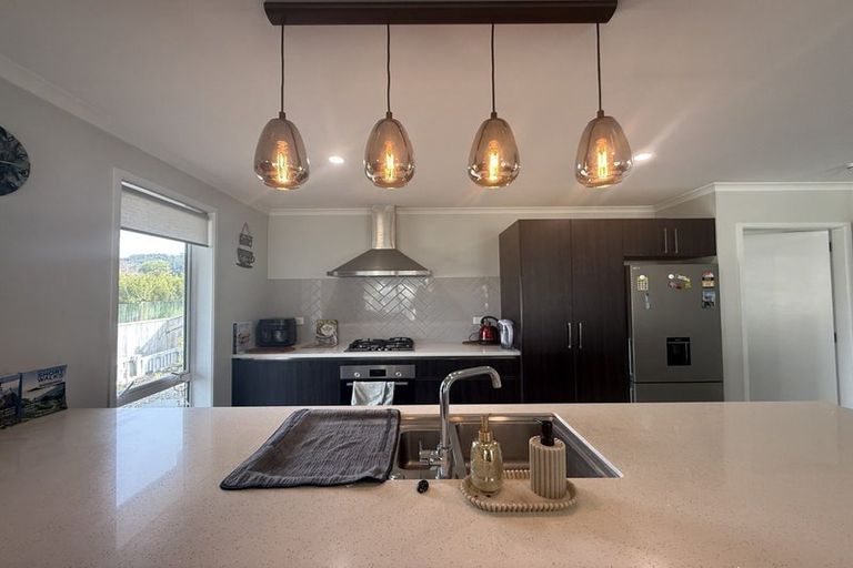 Photo of property in 21 Te Ara O Toroa, Wainuiomata, Lower Hutt, 5014