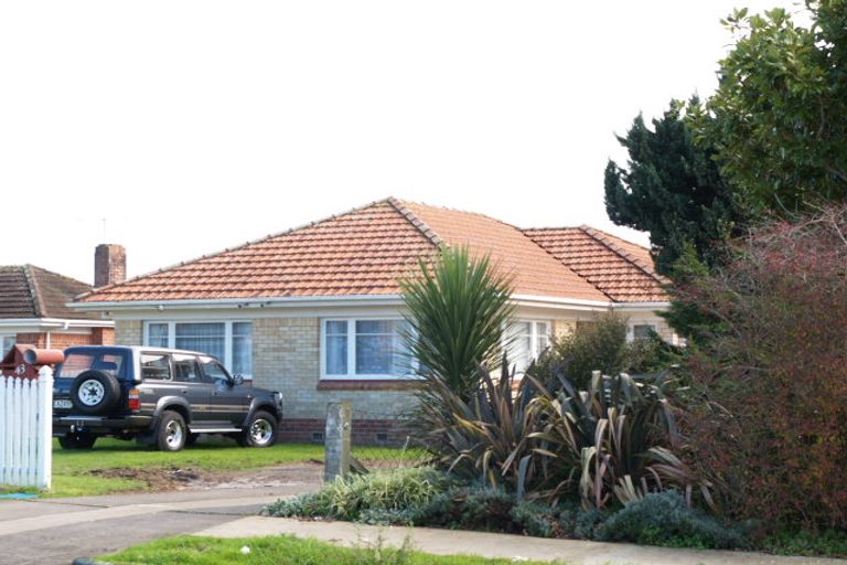 Photo of property in 41 Milton Road, Papatoetoe, Auckland, 2024