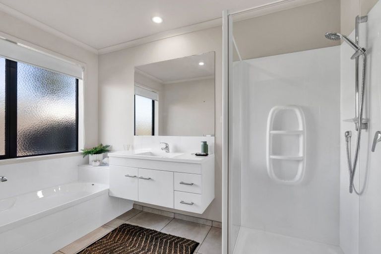 Photo of property in 56a Alberta Road, Glen Avon, New Plymouth, 4312