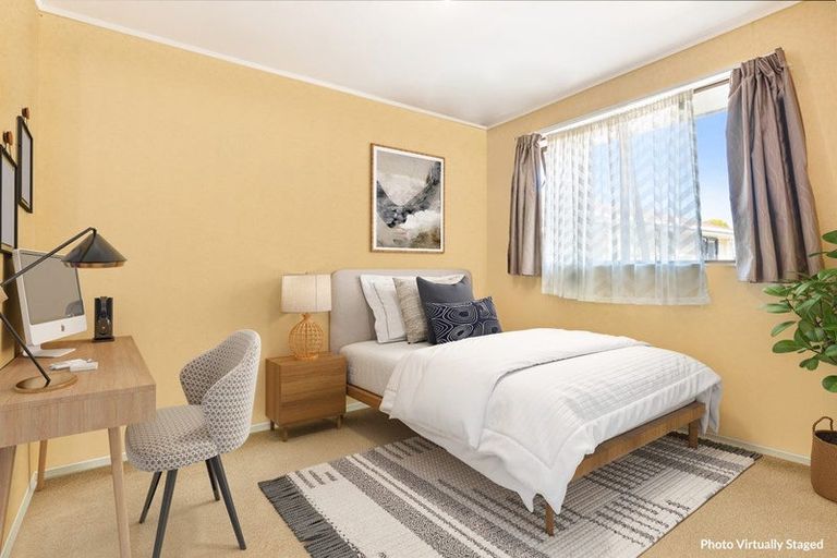 Photo of property in 1/64 Meadowvale Rise, Titirangi, Auckland, 0604