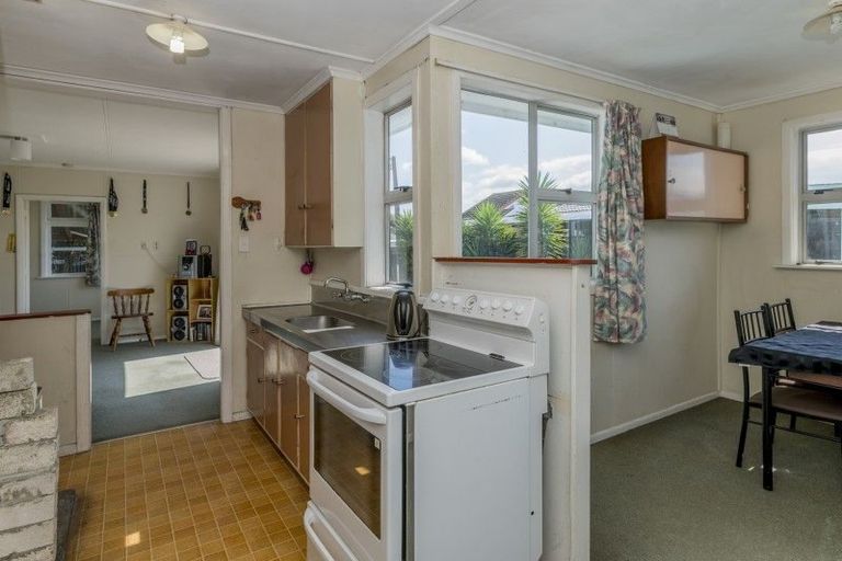 Photo of property in 160a Winchester Street, Levin, 5510