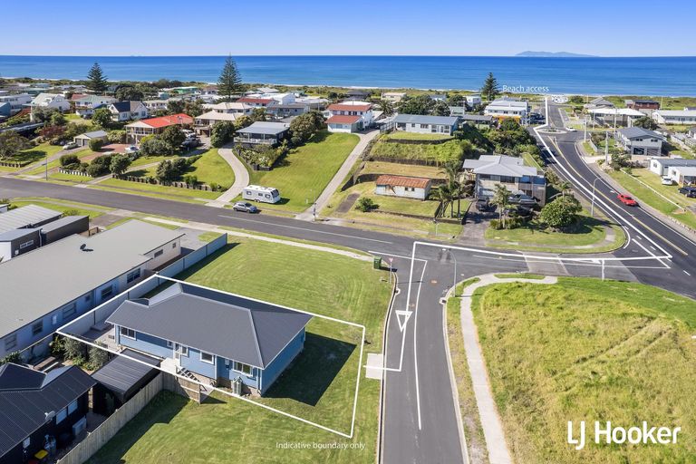 Photo of property in 4 Sandy Place, Waihi Beach, 3611